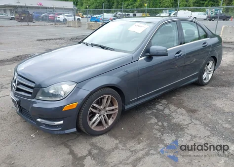 2014 Mercedes-Benz C 300 Luxury 4Matic/Sport 4Matic from USA, damaged, VIN WDDGF8AB7ER320145